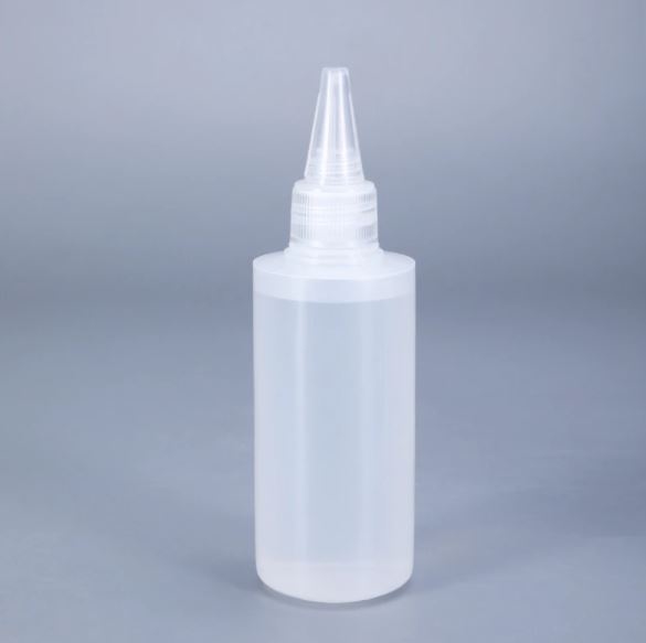 999044  Plastic druppelfles  30 ml (12-20)