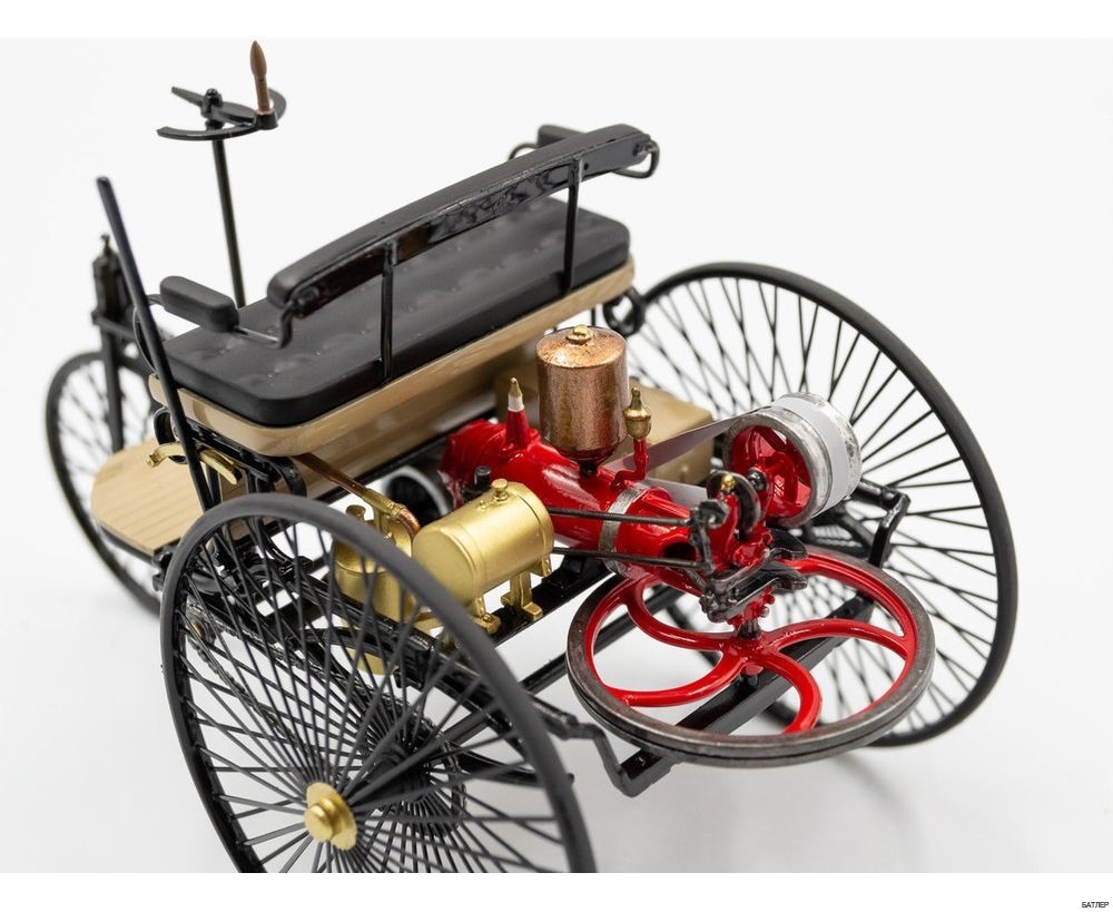 ICM24040  Benz Patent-Motorwagen 1886