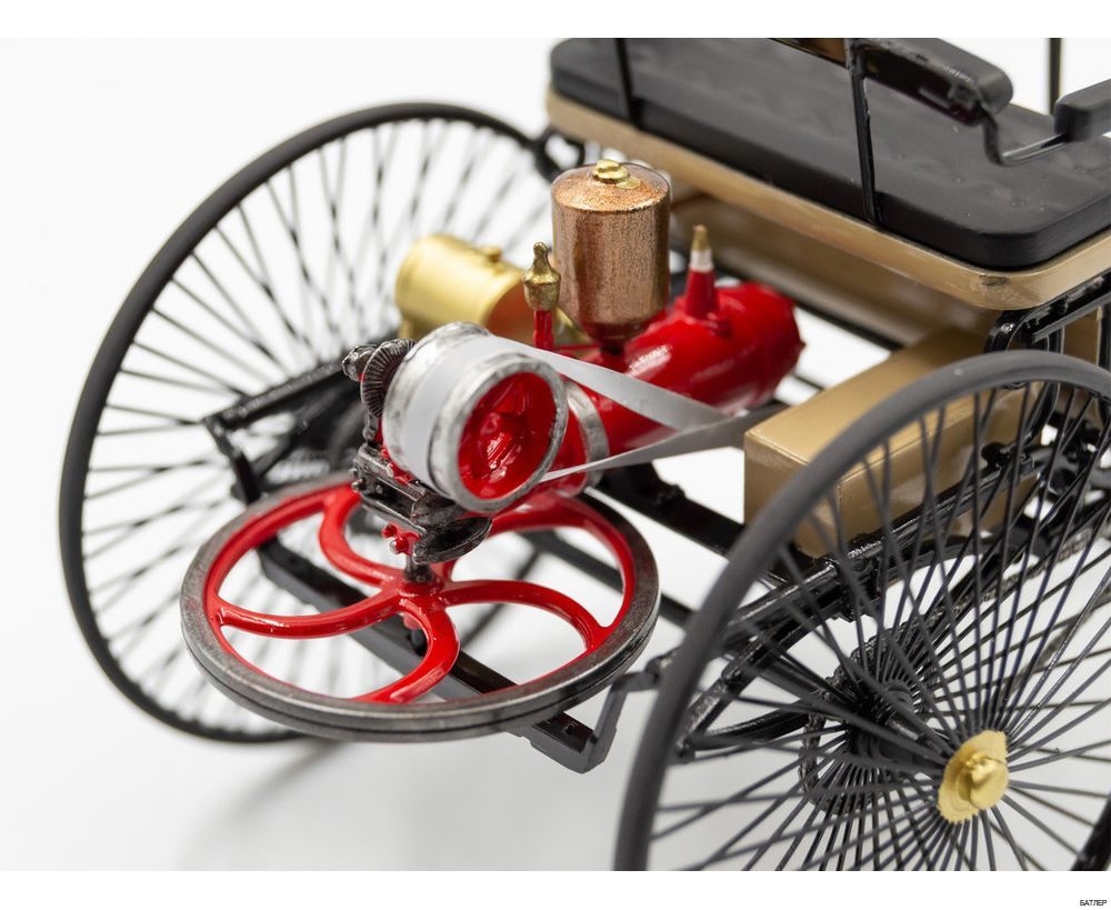 ICM24040  Benz Patent-Motorwagen 1886