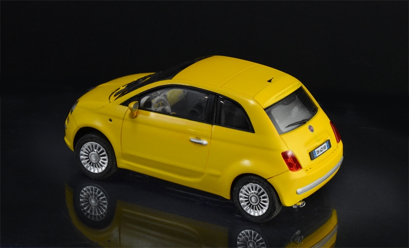 IT3647  FIAT500