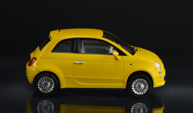 IT3647  FIAT500