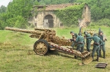 IT7082  Field Howitzer 15 cm / Field gun 10,5 mm + Crew